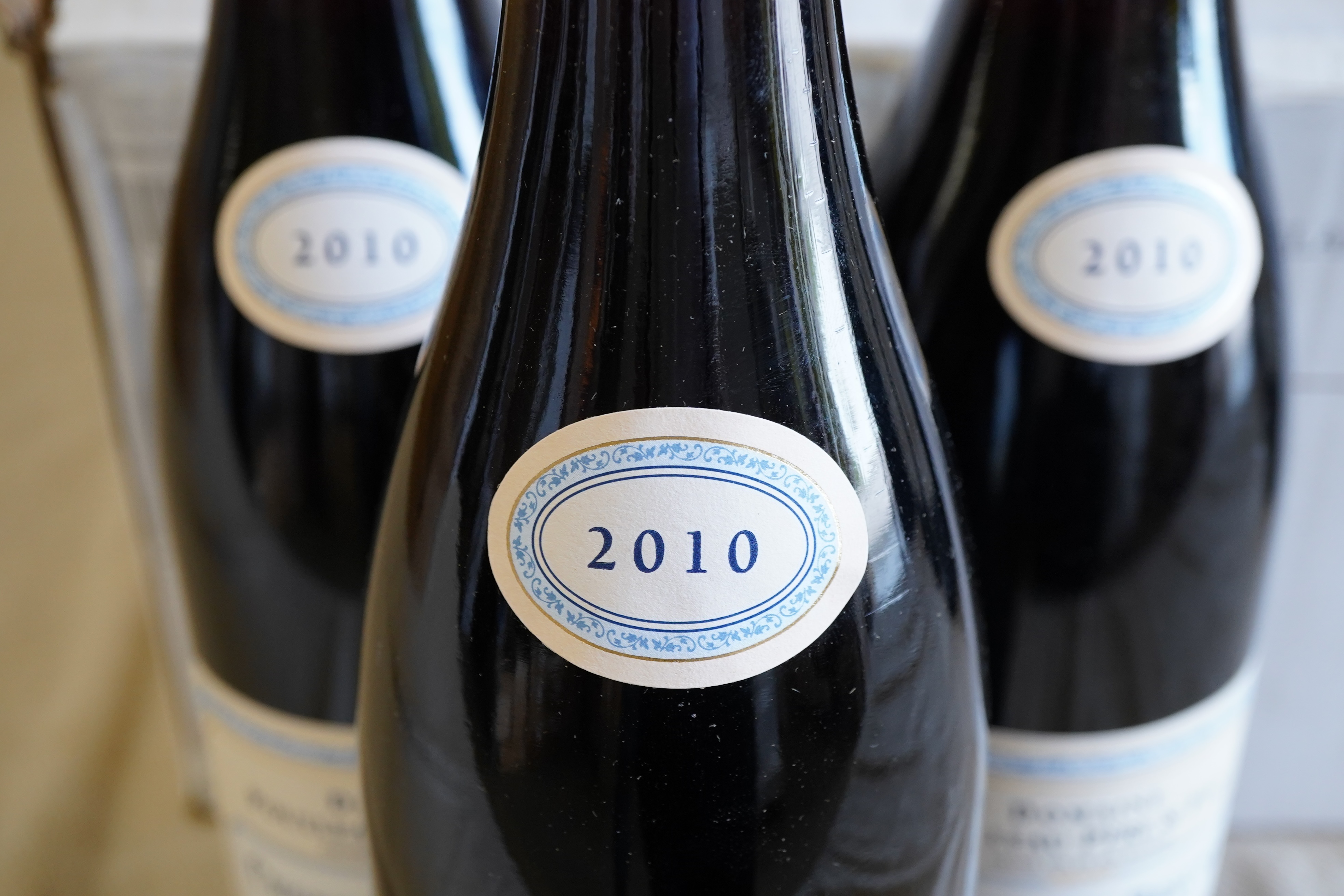 Domaine Poulleau Pere et Fils, Chorey-lès-Beaune, 2010